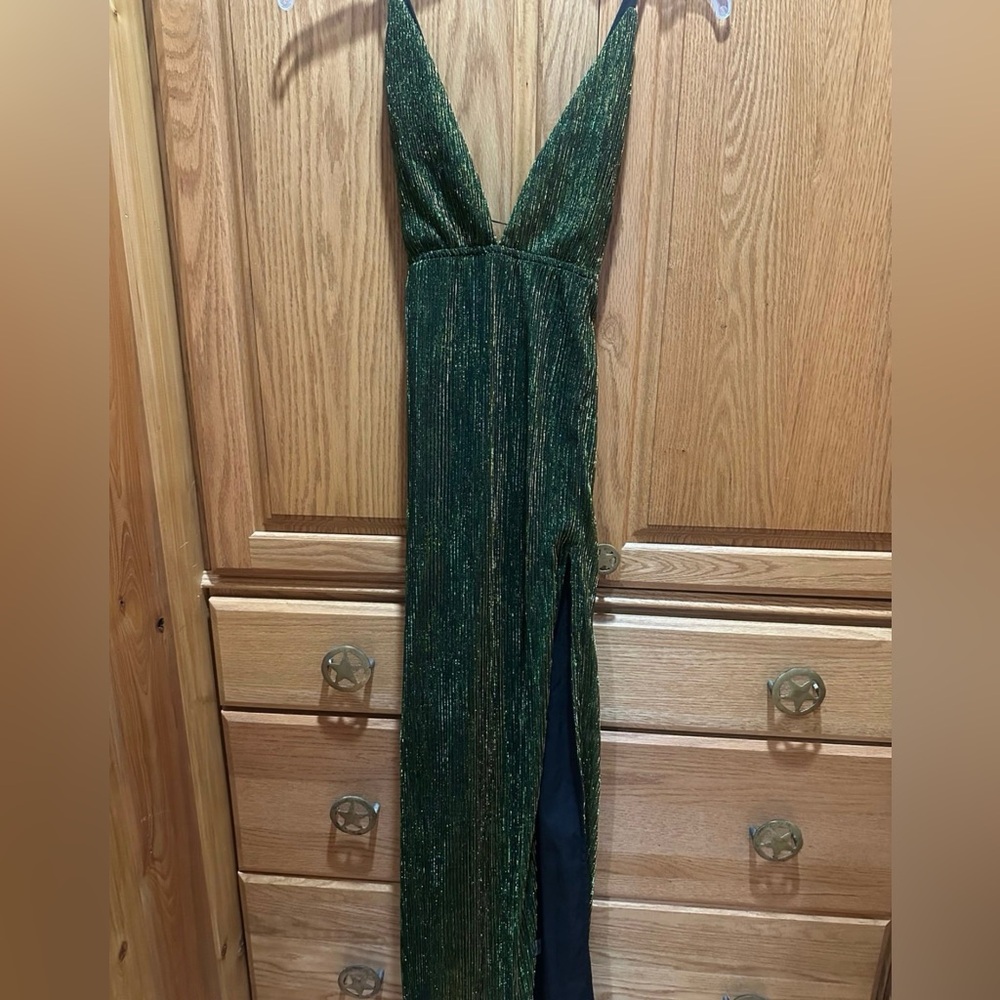 Superdown Hailee High Slit Maxi Dress